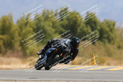 media/Apr-09-2023-SoCal Trackdays (Sun) [[333f347954]]/Turn 7 (1135am)/